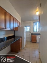 1129 W Oakdale Ave, Unit 1 in Chicago, IL - Building Photo