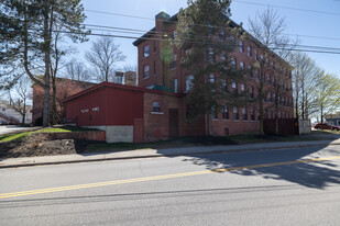 335 Cypress St in Manchester, NH - Foto de edificio - Building Photo