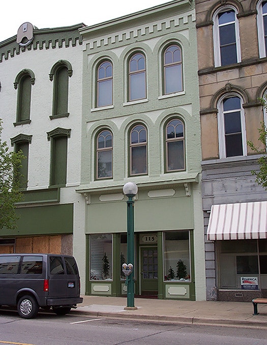 115 W Maumee St, Unit 2 in Adrian, MI - Building Photo - Building Photo