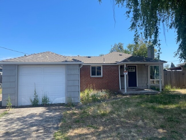 property at 1325 S Second St