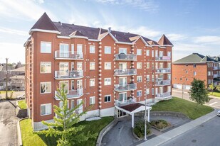 6600 Couture Boul in Montréal, QC - Building Photo