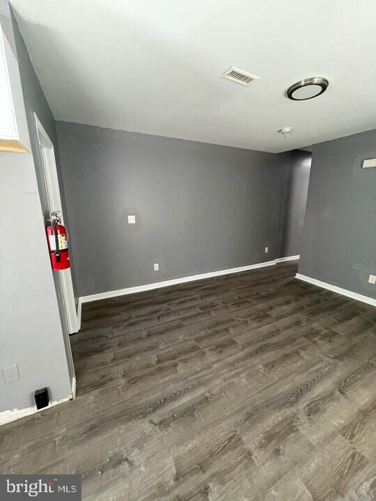 1106 Kaighn Ave-Unit -D in Camden, NJ - Building Photo