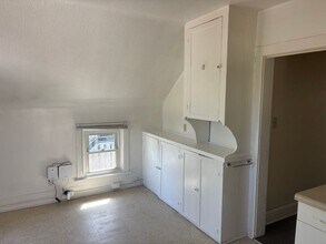 1675 Van Buren Ave in St. Paul, MN - Building Photo - Building Photo