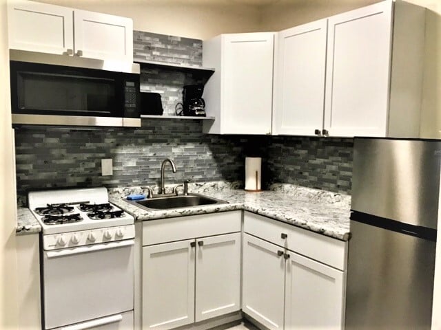 4349 Forest Park Ave in St. Louis, MO - Foto de edificio - Building Photo