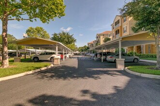 3338 Robert Trent Jones Dr in Orlando, FL - Foto de edificio - Building Photo