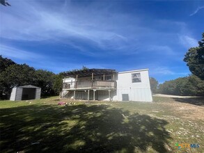 390 Yorktown Dr in Canyon Lake, TX - Building Photo - Building Photo