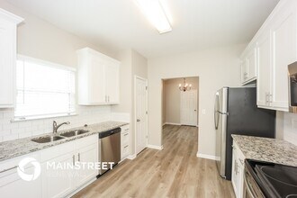 5517 Jerome Rd in College Park, GA - Foto de edificio - Building Photo