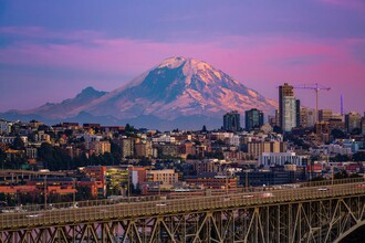 Fremont View: Modern Classic Collection in Seattle, WA - Foto de edificio - Building Photo