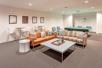 Meridian Pointe Apartment Homes in Burnsville, MN - Building Photo - Interior Photo