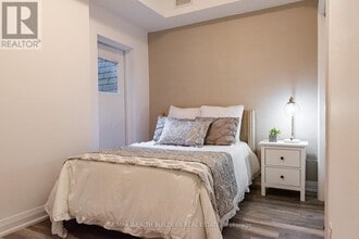 213 Jarvis St in Toronto, ON - Building Photo - Building Photo