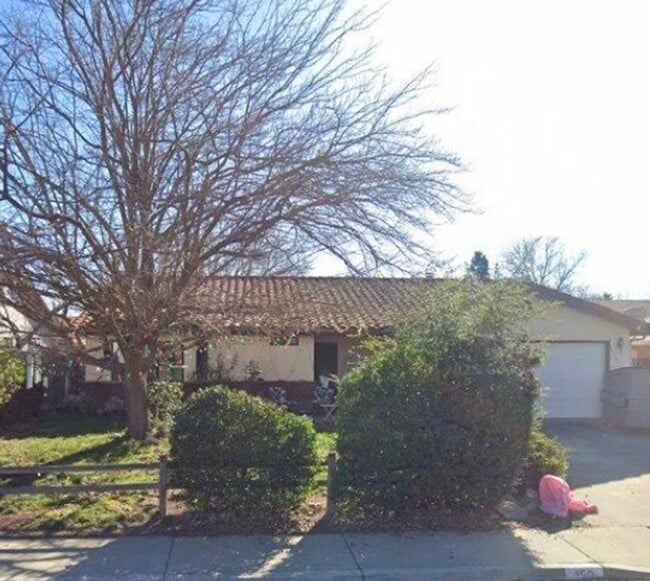 property at 950 Player Ln