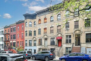 547 W 159th St in New York, NY - Building Photo