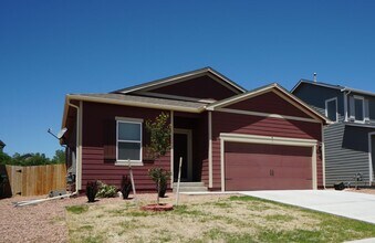 6214 Meadowbank Ln in Colorado Springs, CO - Building Photo - Building Photo