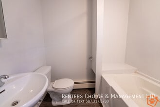 Conveniently Located and Pet Friendly Base in Lethbridge, AB - Building Photo - Building Photo