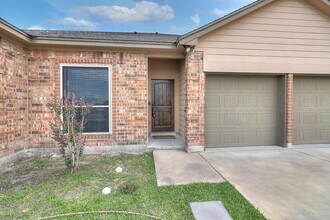 3422 Travis Ct in Corpus Christi, TX - Building Photo - Building Photo