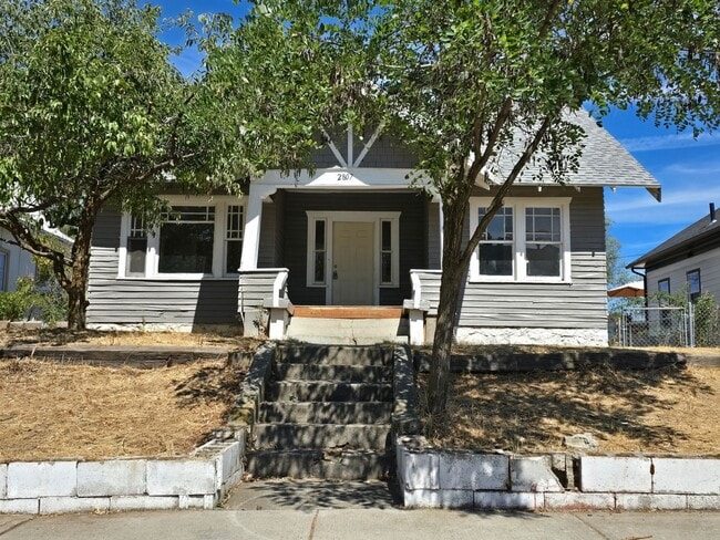 property at 2807 E 4th Ave