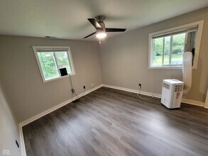 263-269 N Lehr Dr in Mooresville, IN - Building Photo - Building Photo