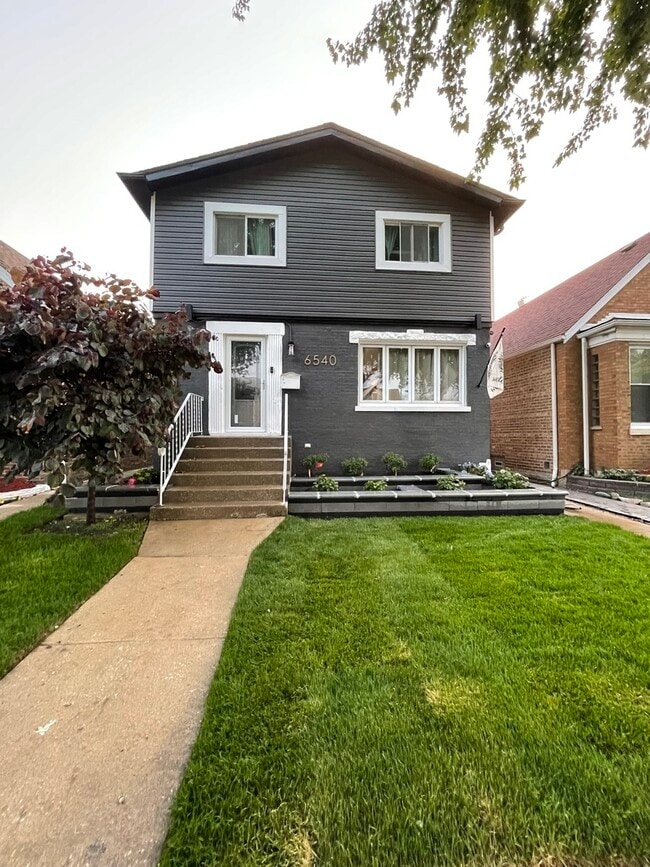 property at 6540 S Kedvale Ave