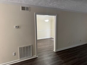2061 Pernoshal Ct in Atlanta, GA - Building Photo - Building Photo