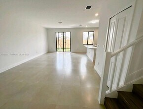 15728 SW 136 Way in Miami, FL - Building Photo - Building Photo