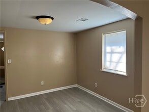 218 Fell St in Savannah, GA - Building Photo - Building Photo