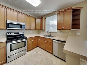 4720 SW 163rd Ave, Unit 470-010 in Miramar, FL - Foto de edificio - Building Photo