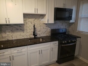 6353 Eastwood St in Philadelphia, PA - Building Photo - Building Photo