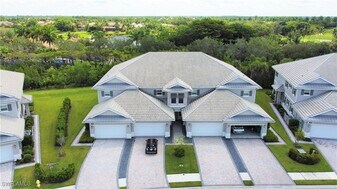 178 Indies Dr E in Naples, FL - Building Photo