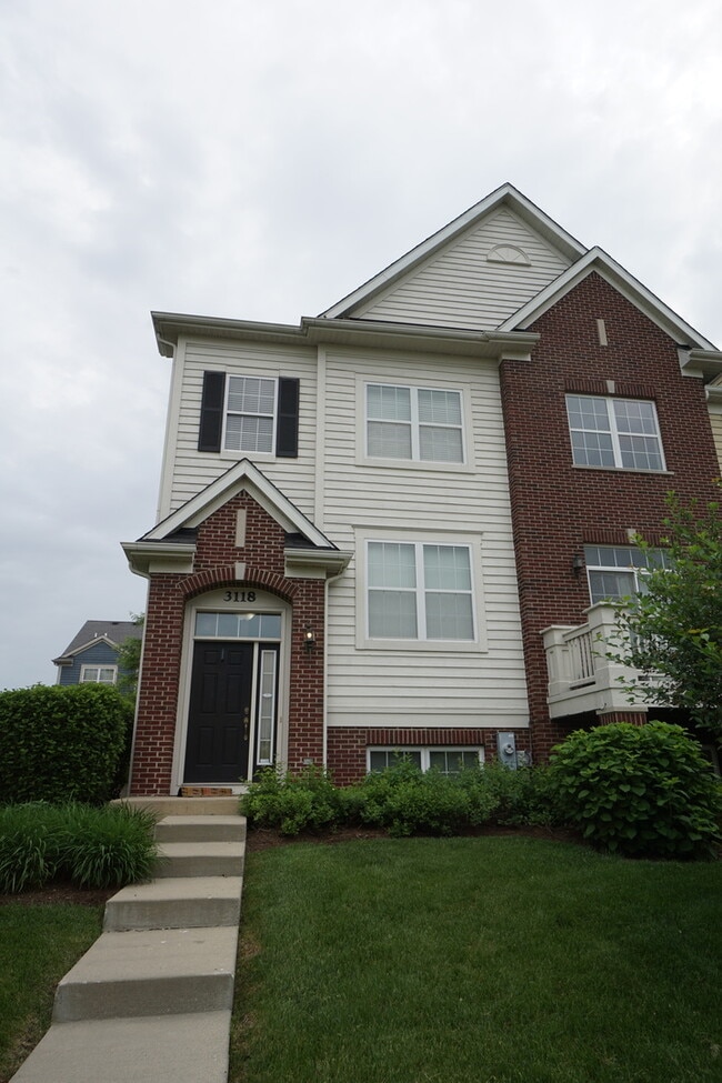 property at 3118 Gansett Pkwy