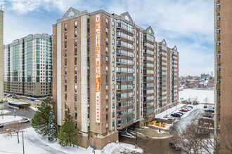 The Citadel Apartments in Ottawa, ON - Building Photo - Building Photo