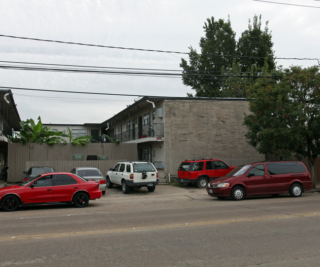 Dunwest Terrace Apartments in Houston, TX - Building Photo - Building Photo