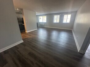 120 Huntington Turnpike in Bridgeport, CT - Building Photo - Building Photo