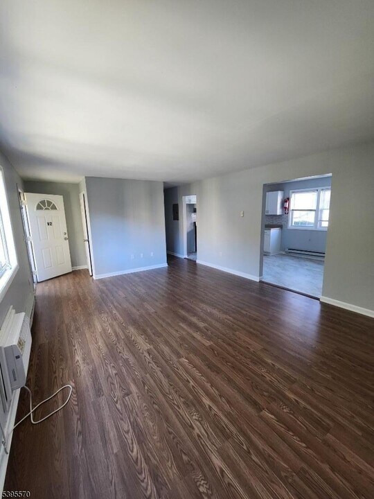 332 Richard Mine Rd in Wharton, NJ - Building Photo