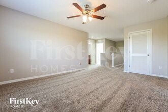 316 Corbett Bluff Dr in Ruskin, FL - Building Photo - Building Photo