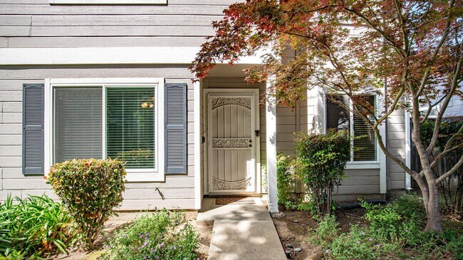 142 Village Ct in Vacaville, CA - Building Photo - Building Photo