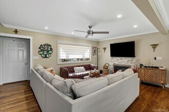 110 Topland Rd in White Plains, NY - Building Photo - Building Photo