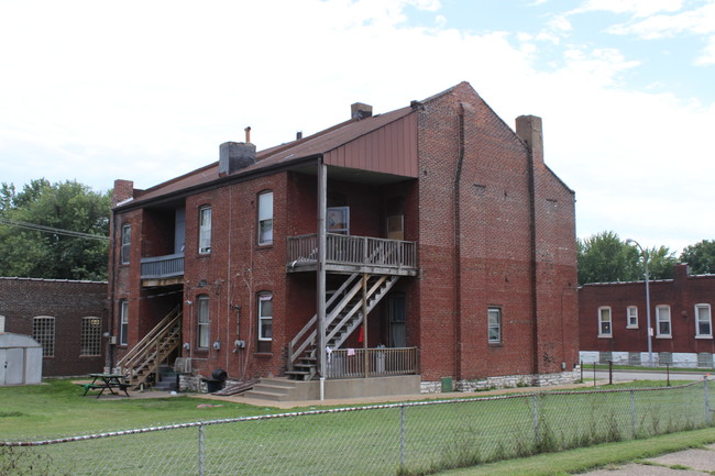 221-225 Upton St in St. Louis, MO - Foto de edificio - Building Photo