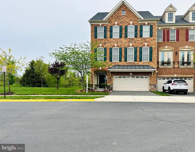 property at 22611 Windsor Locks Square