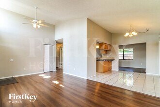 1117 Jambalana Dr in Holiday, FL - Foto de edificio - Building Photo