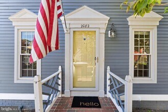 2082 Cobblestone Ln in Reston, VA - Building Photo - Building Photo