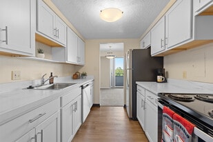 Concord Apartments in Cleveland Heights, OH - Building Photo