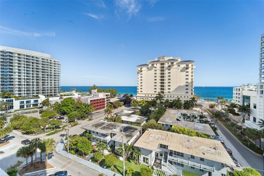 3003 Terramar St, Unit 901 in Fort Lauderdale, FL - Building Photo