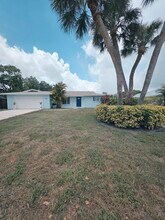 194 Akron Rd in Greenacres, FL - Building Photo - Building Photo