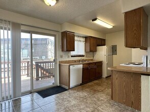 328 Mt View Ln in Colorado Springs, CO - Building Photo - Building Photo