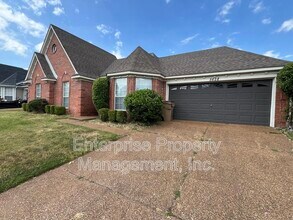 5628 Autumn Valley Dr in Memphis, TN - Building Photo - Building Photo