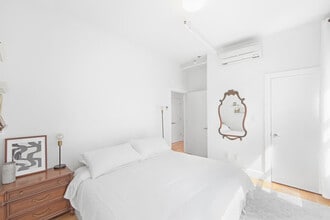 519 W 45th St in New York, NY - Building Photo - Building Photo