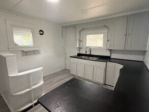 307 Andrew St in Sharon, PA - Building Photo - Building Photo