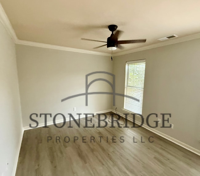 129 Danbury Ln in Calera, AL - Building Photo - Building Photo