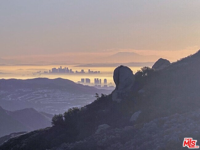 23225 Saddle Peak Rd in Topanga, CA - Building Photo - Building Photo