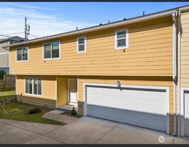 3128 Broadway in Everett, WA - Building Photo